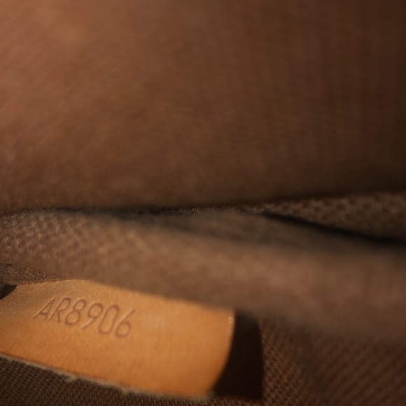 Authentic Vintage Louis Vuitton - Picture 14 of 16